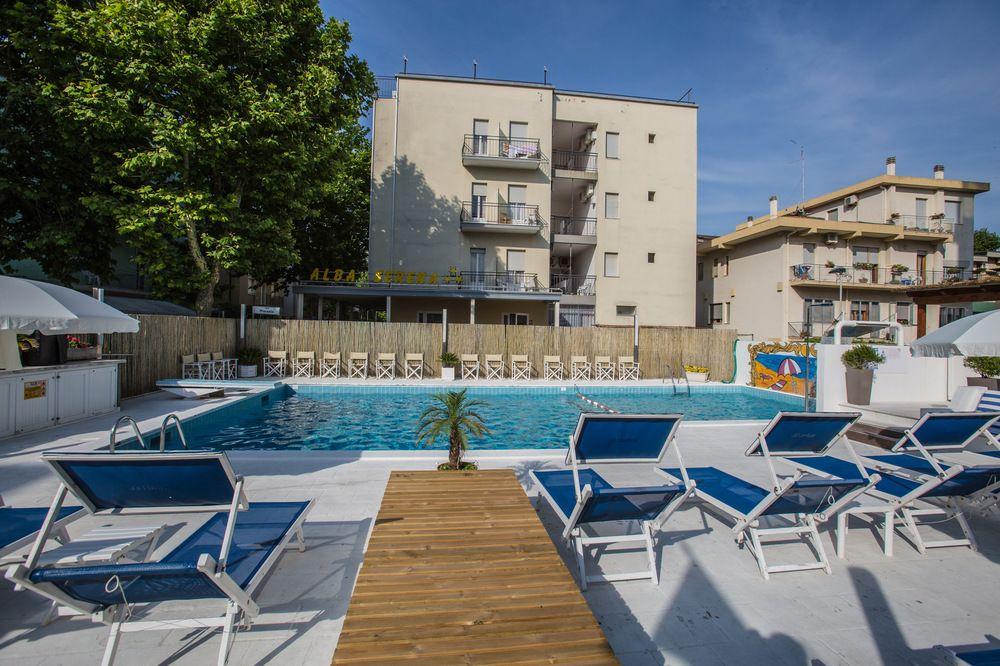 Eurhotel Ріміні Екстер'єр фото