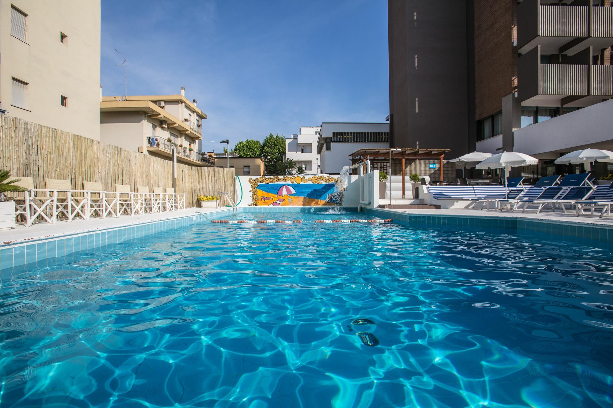 Eurhotel Ріміні Екстер'єр фото